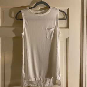 soft basic white tank with pocket